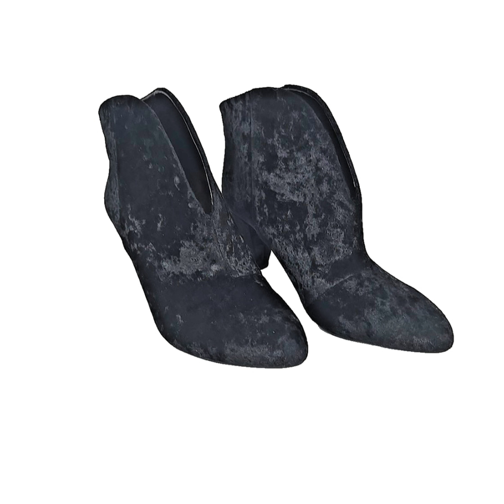 Vince Camuto Women's Black Velvet Evanata Ankle Booties Size 8